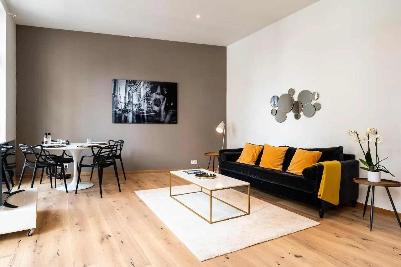 Brussels Centre Bnb Sablon I, II Et V 0*,